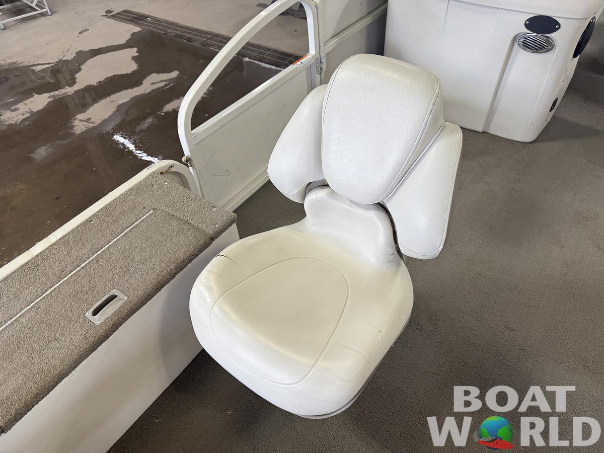 Used 2006 Crestliner 2285 CFI Pontoon