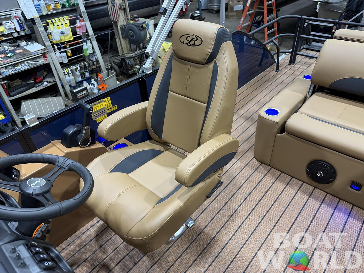 2026 Bentley Legacy 223 Swingback Tritoon $52995