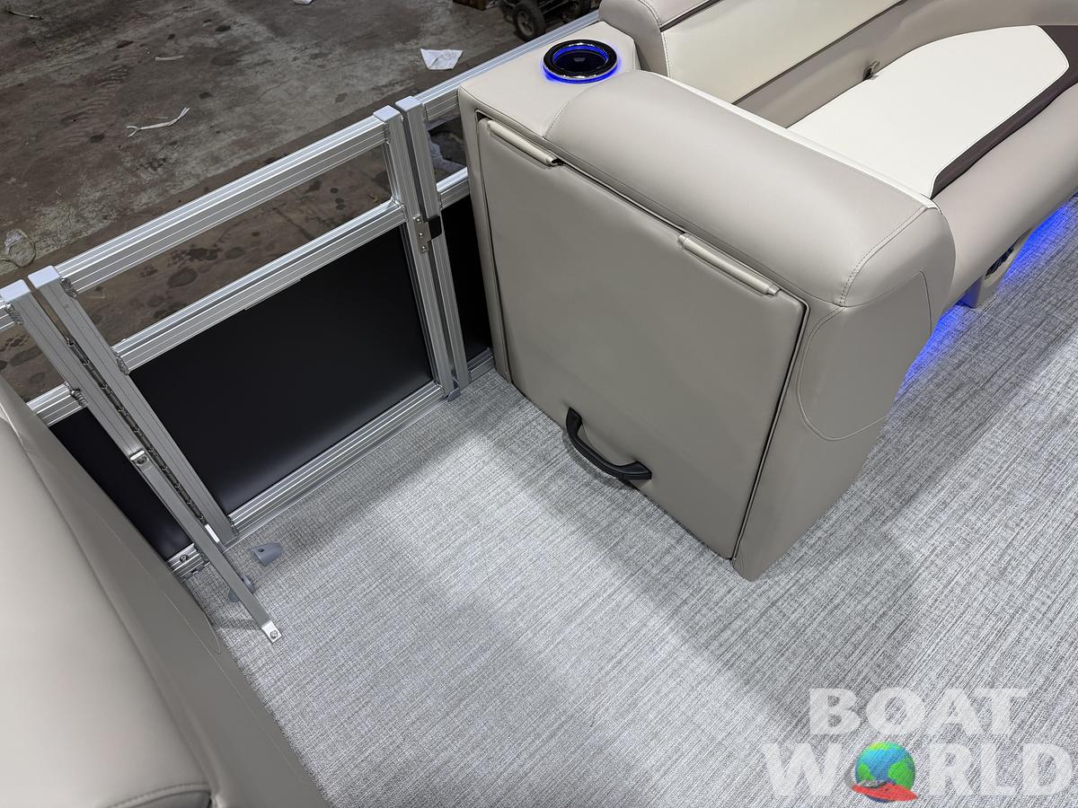 2026 Tahoe Pontoons Sport 2385 Swingback (VRB) Tritoon