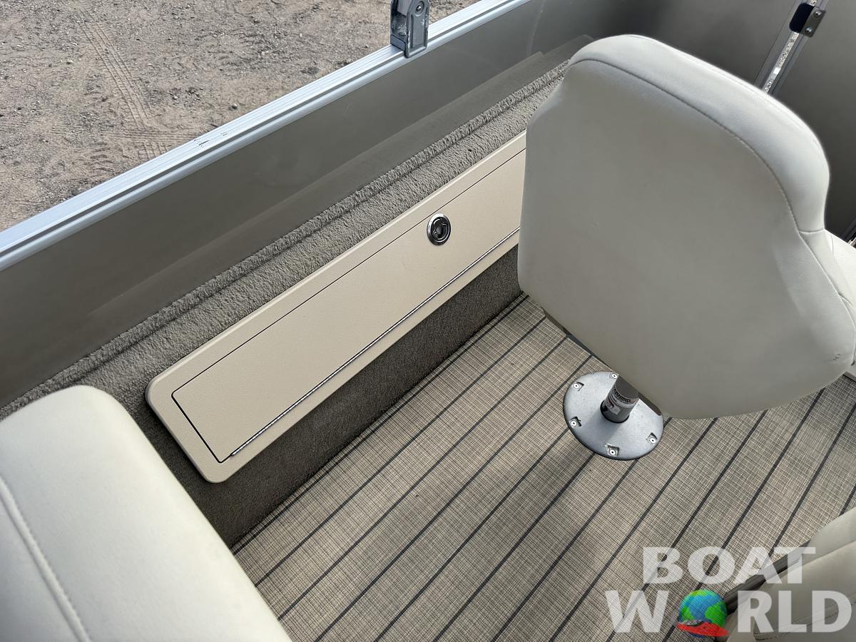Used 2018 Sylvan Mirage 820 4-PT Pontoon