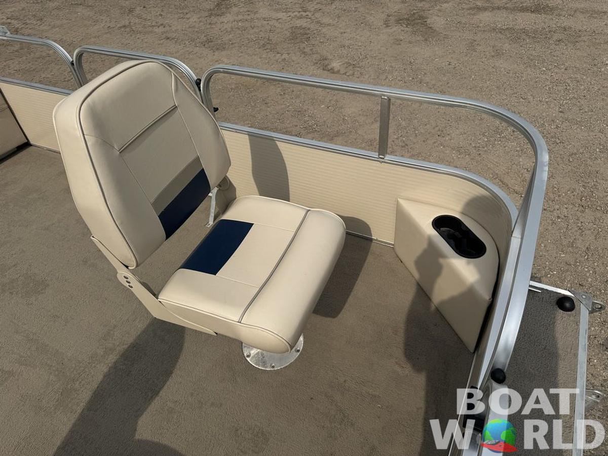 Used 2010 Weeres Cadet Fish 18' & Mercury 4-Stroke