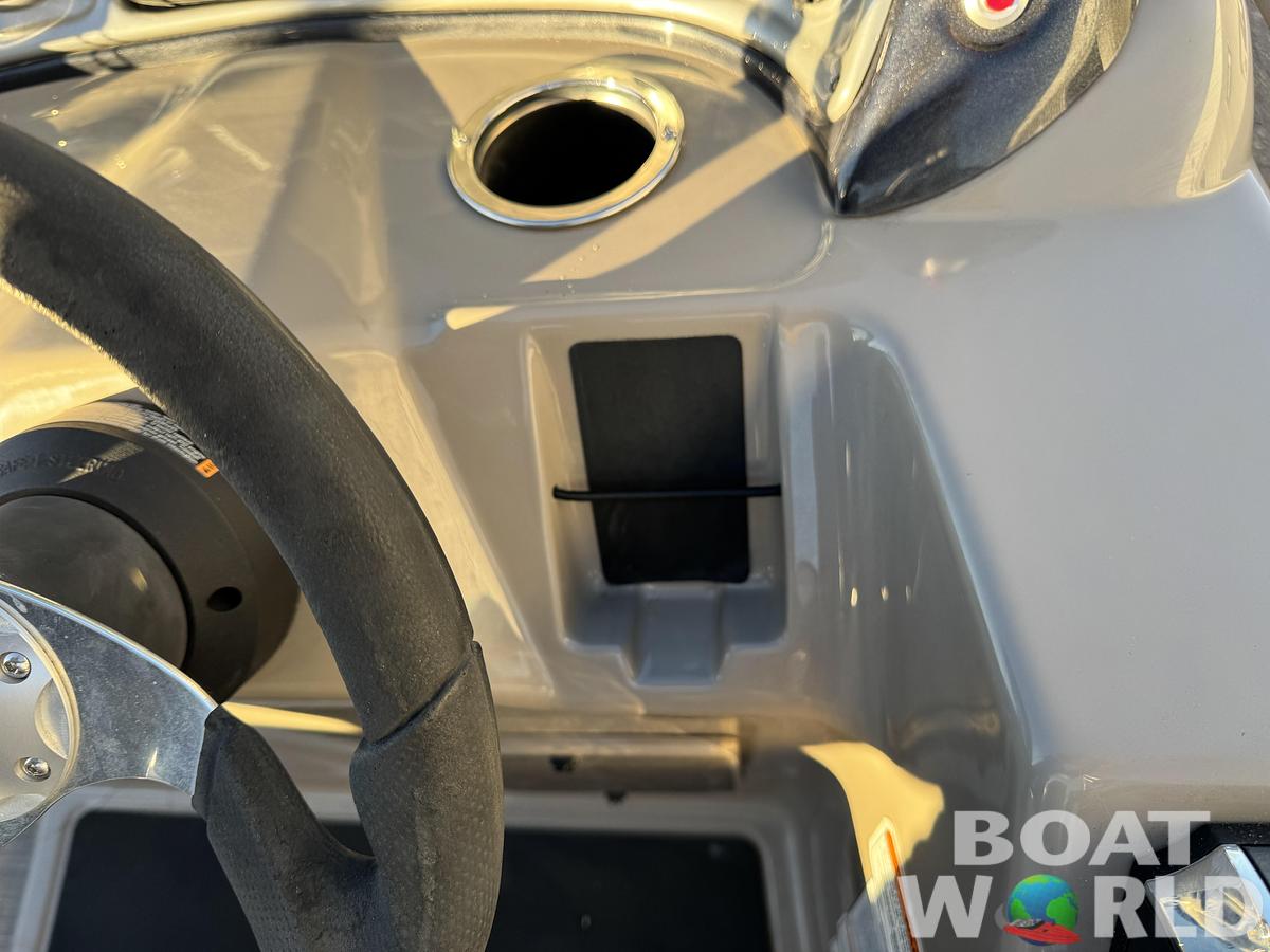 Used 2020 Sun Tracker Fishin Barge 20 DLX Pontoon