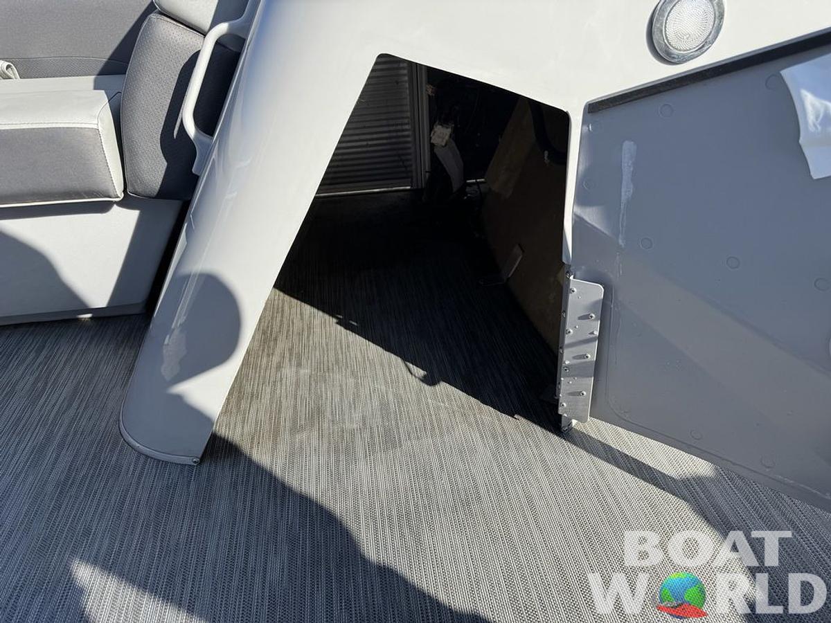 Used 2021 Bennington 22 SSRX Pontoon & 115HP Yamaha