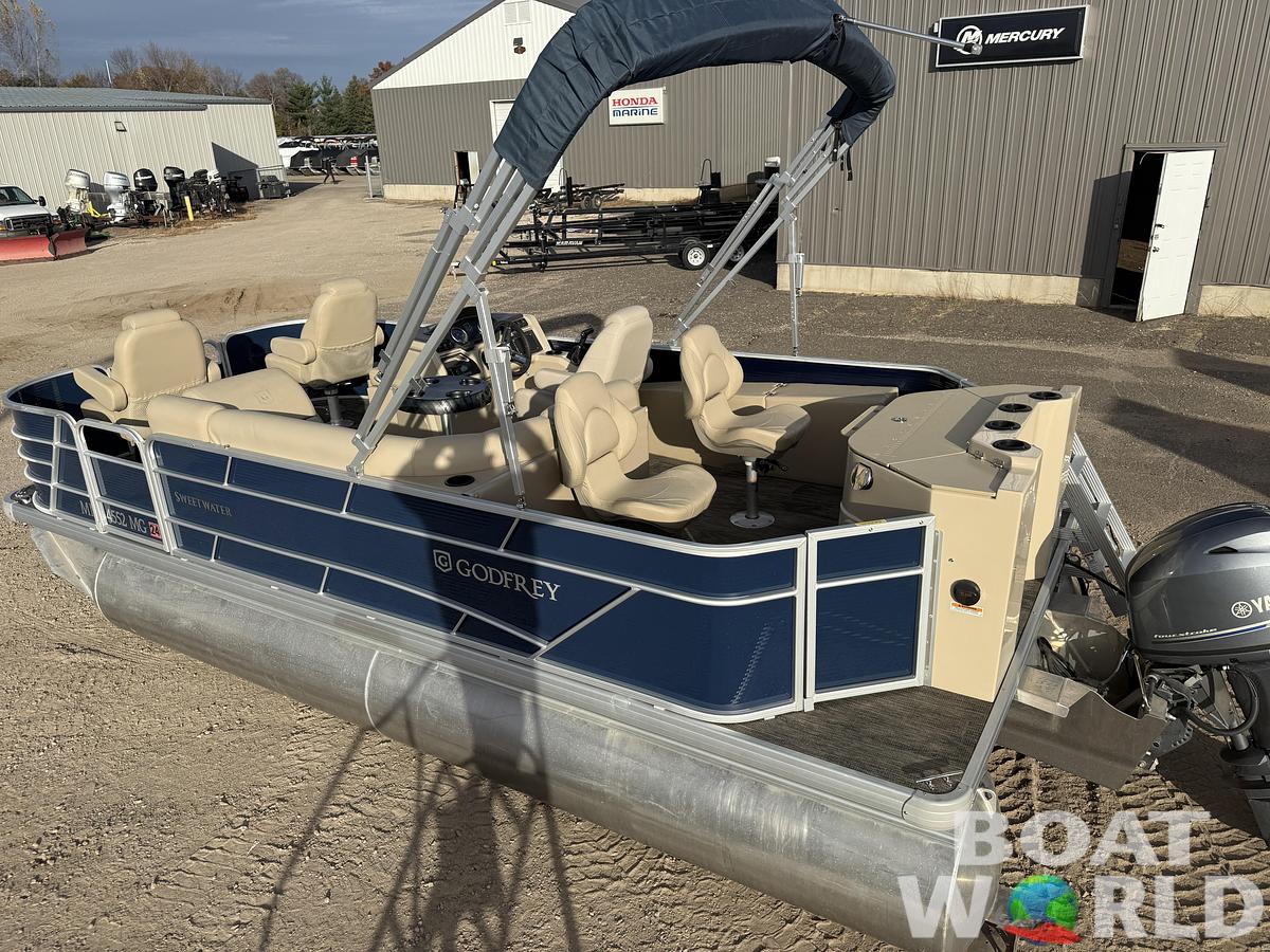 Used 2022 Sweetwater 21' Quad Fish Pontoon