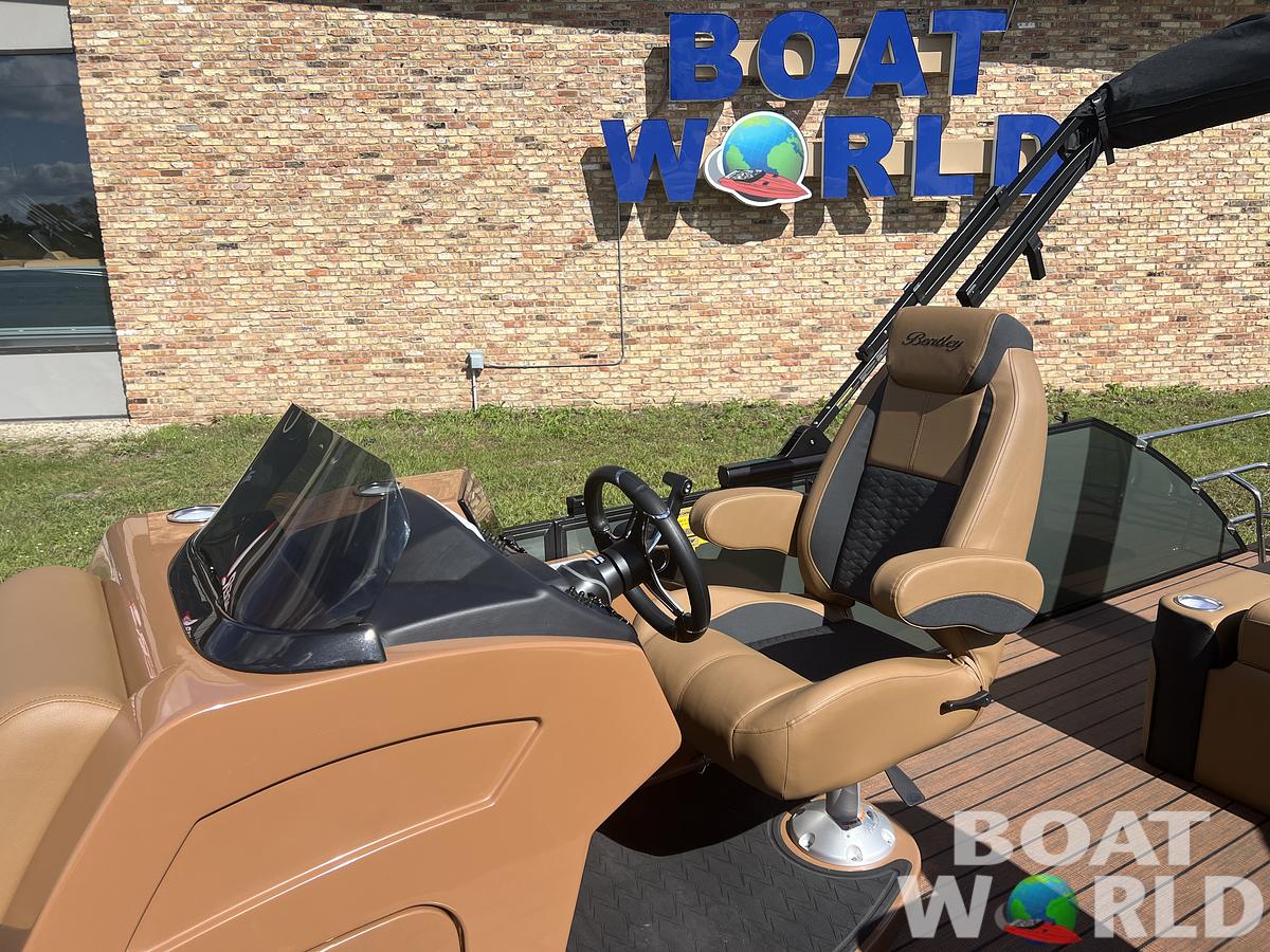 2026 Bentley Pontoons Elite 223 Swingback Tritoon