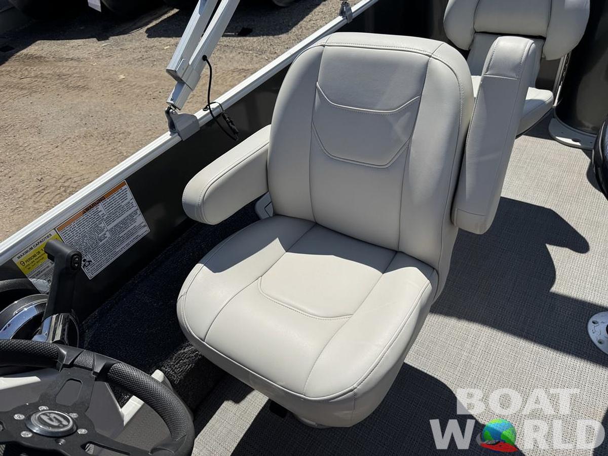 Used 2023 Sylvan 820 Party Fish Pontoon