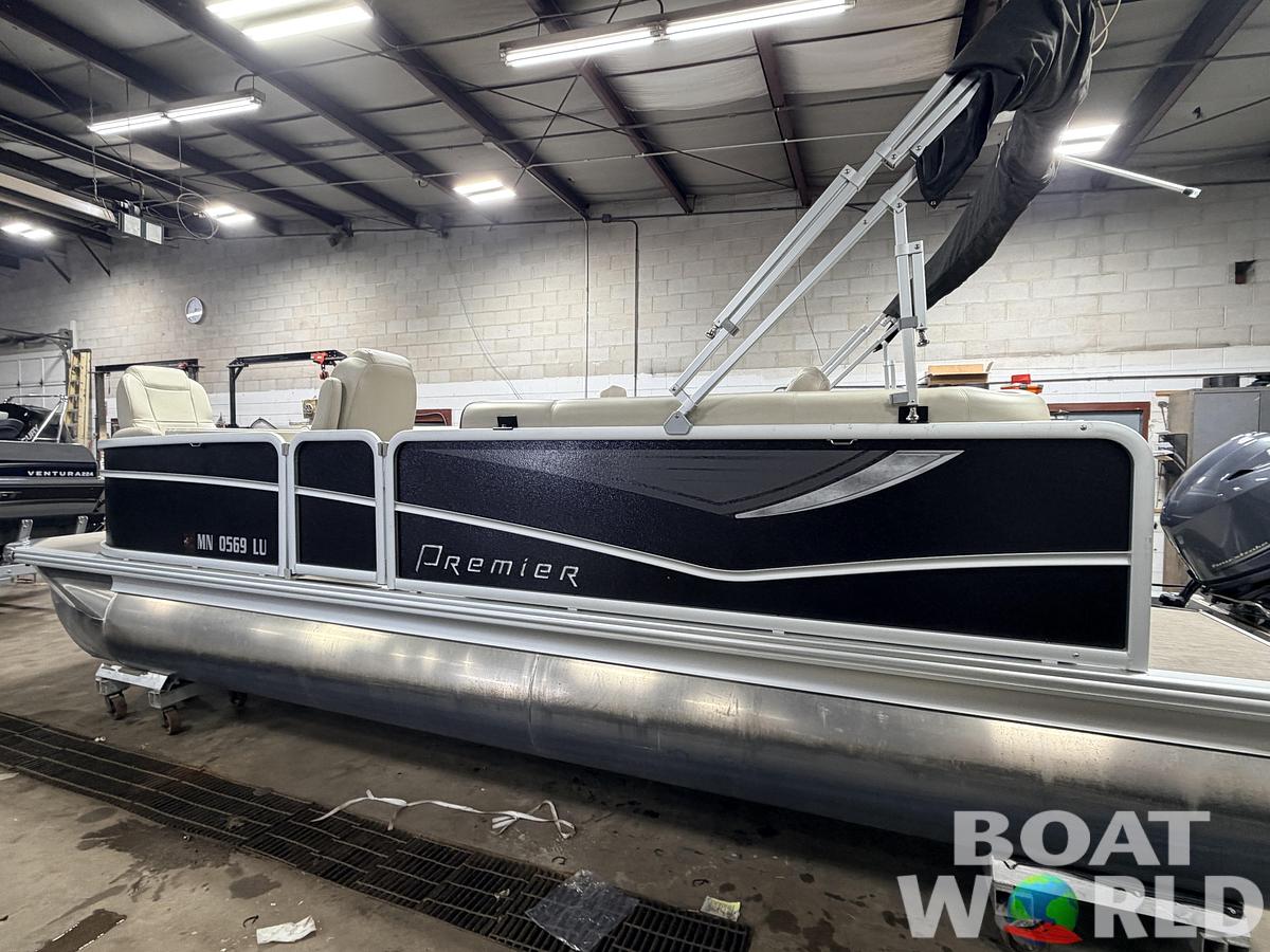 Used 2018 Premier 220 SunSpree