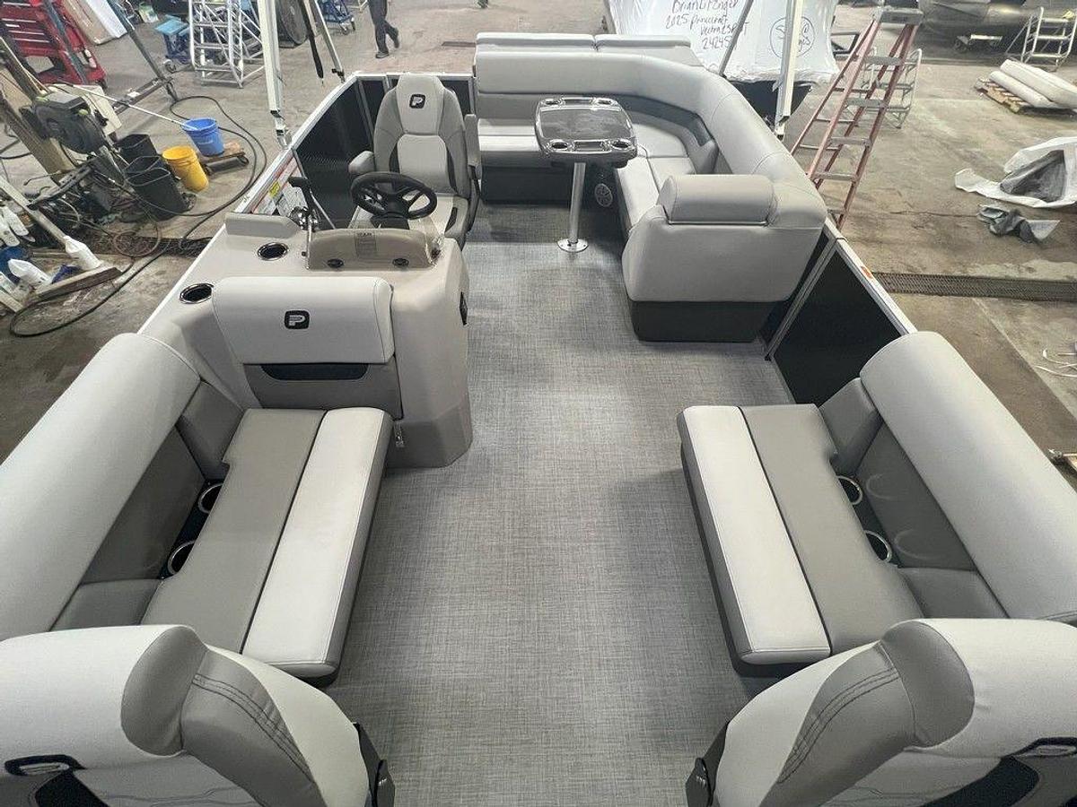 2025 Princecraft 21 Sportfisher 2-S Pontoon & Mercury 4-Stroke EFI