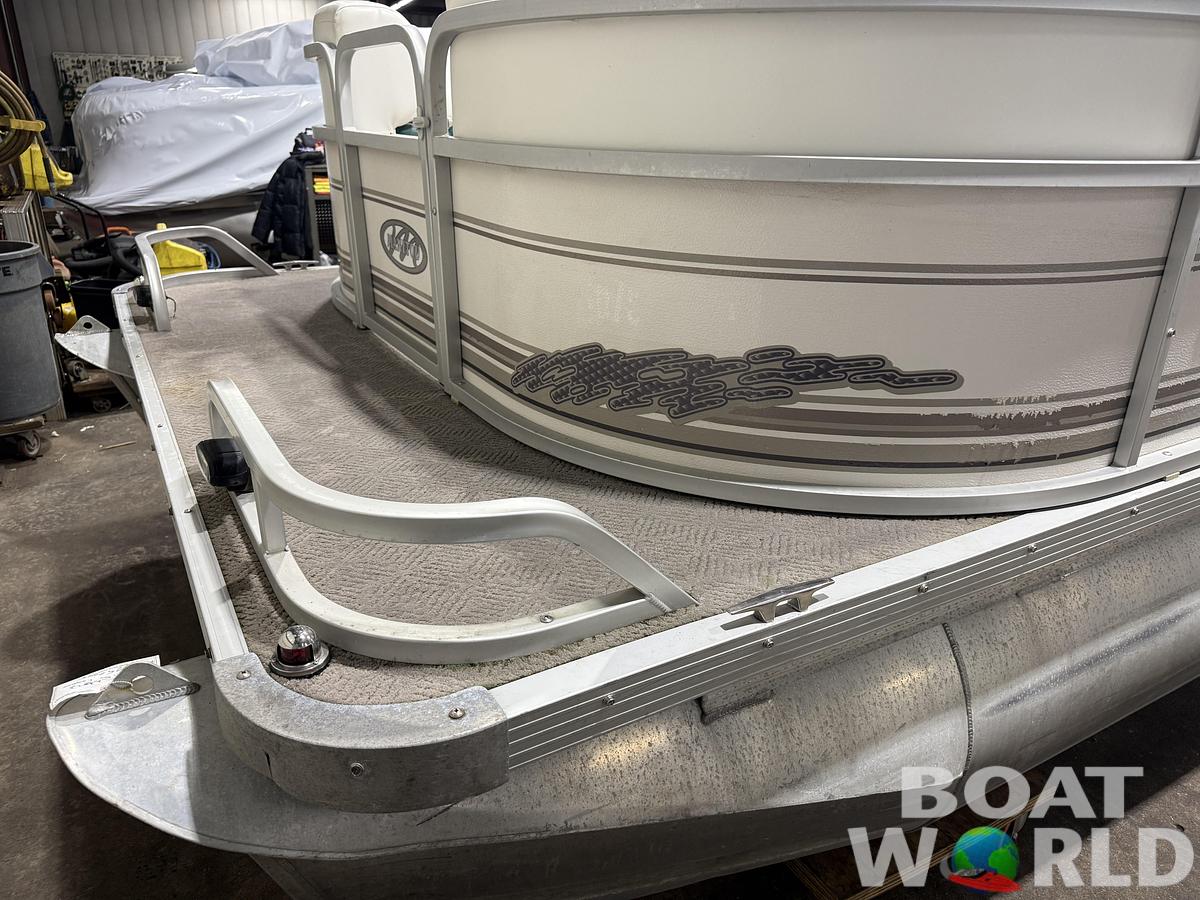 Used 2001 Manitou Legacy 240 & 2017 Mercury 4Stroke EFI $12,995