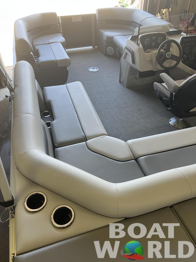 2026 Princecraft Vectra 19 Cruise Lounge Pontoon & Mercury 4-Stroke EFI