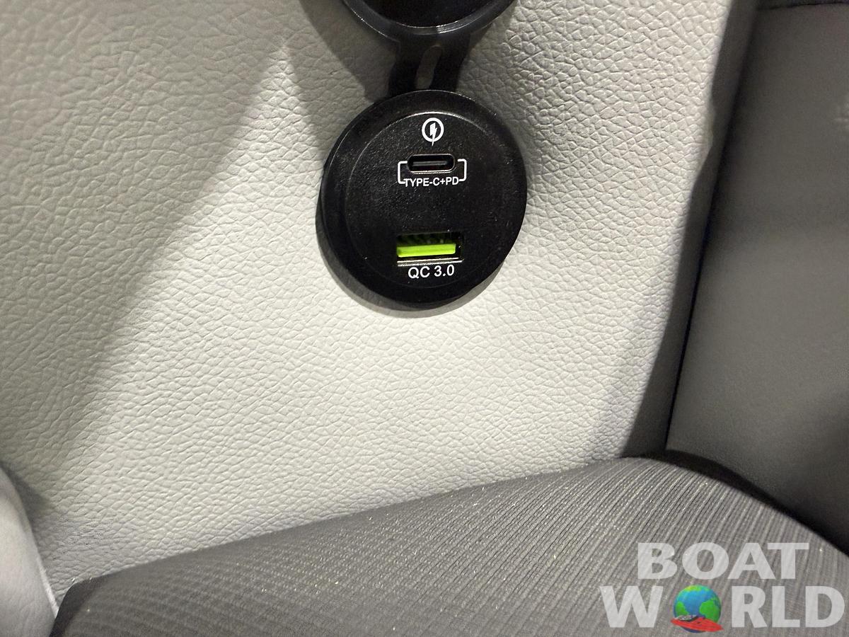 2026 Tahoe Sport VRB 2385 Swingback & 4-Stroke $34995