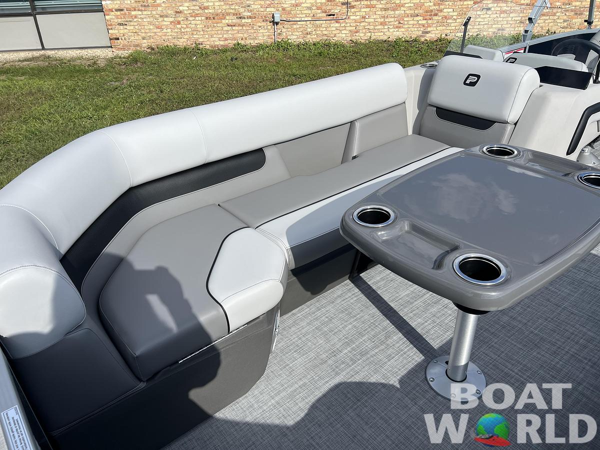 2026 Princecraft Vectra 21 Cruise Lounge Pontoon & Mercury 4-Stroke EFI