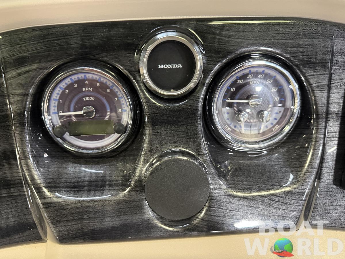 2025 Tahoe Pontoons LTZ 2385 Swingback (VRL) & Honda 4-Stroke EFI