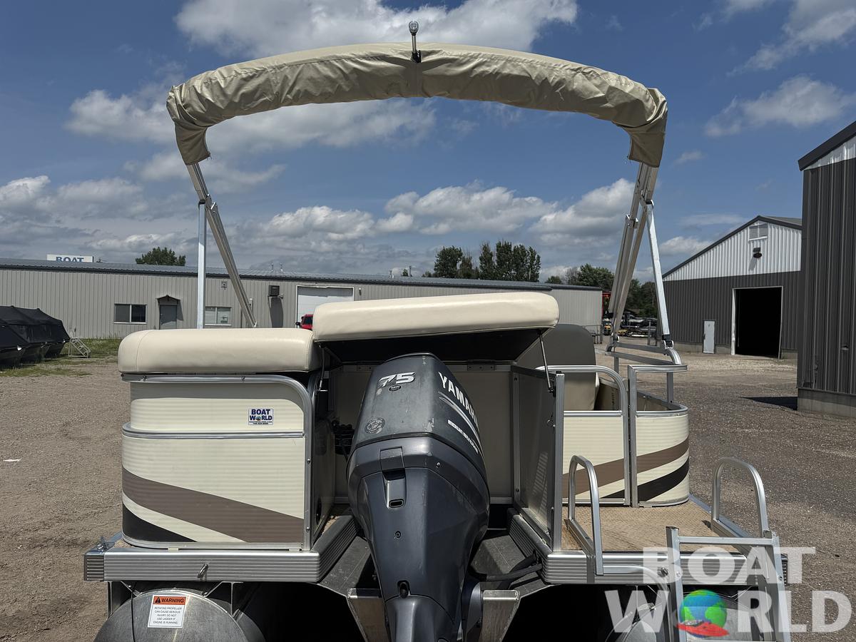 Used 2004 Bennington 2250 RL