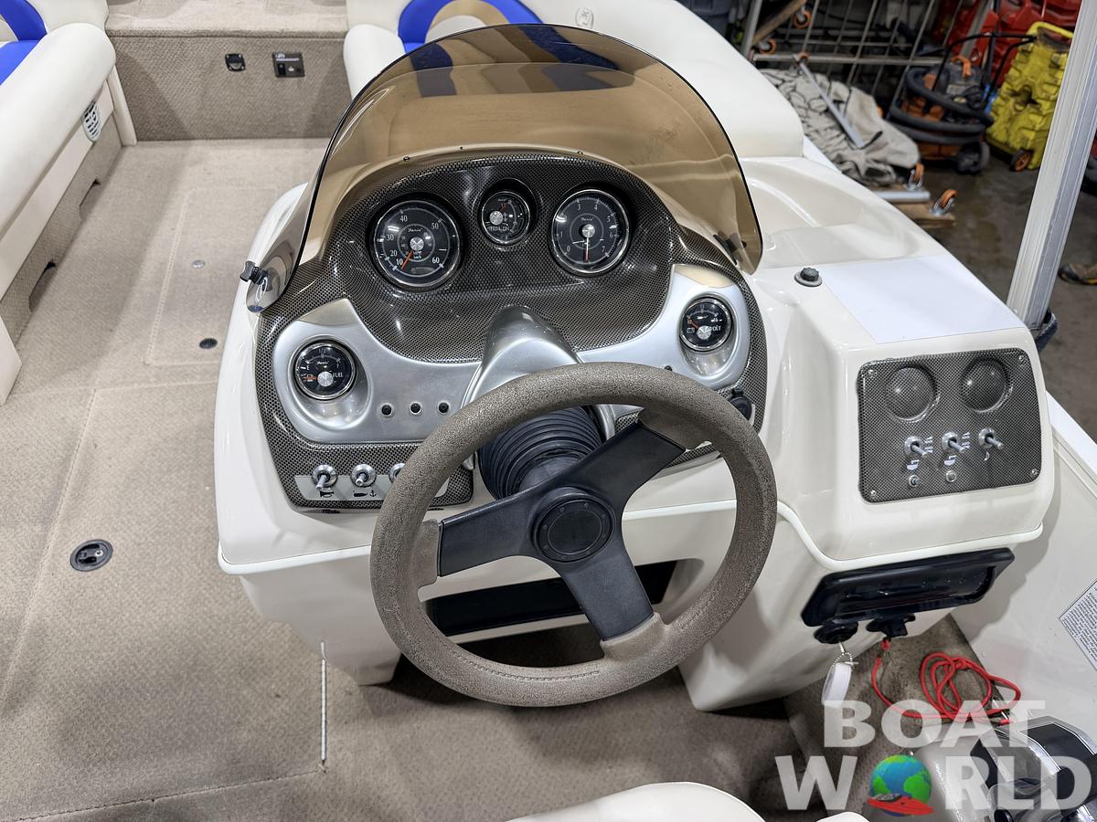 Used 2008 Princecraft Ventura 192 Deck Boat