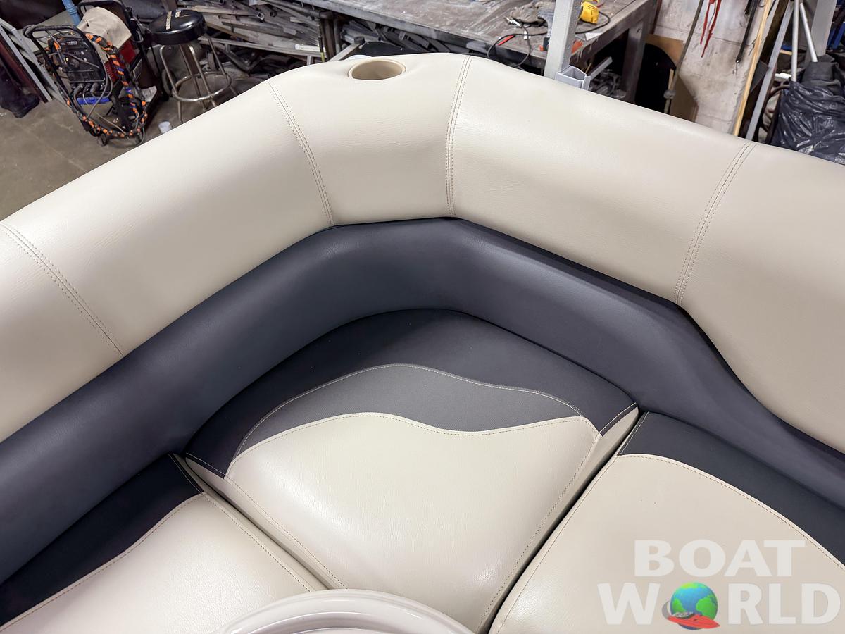 Used 2018 Premier 220 SunSpree