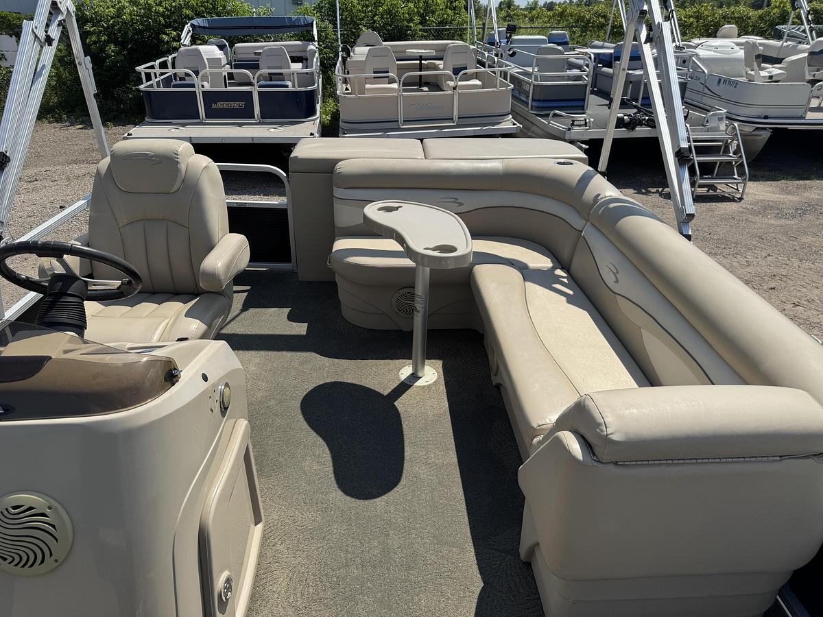 Used 2013 Bennington 17SF