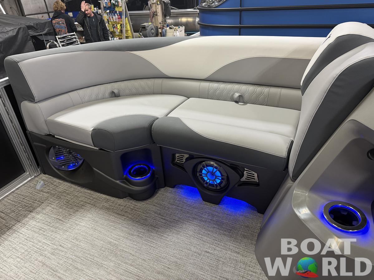 2025 Tahoe Pontoons LTZ 2385 Swingback (VRL) Tritoon & Honda 4-Stroke EFI
