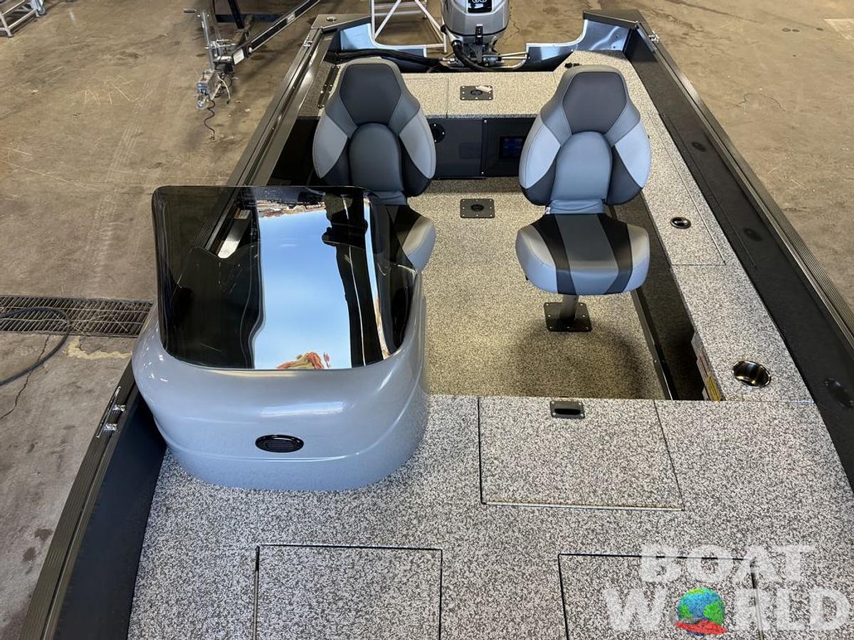 2025 Mirrocraft F167 Side Console & Honda 60HP 4-Stroke EFI