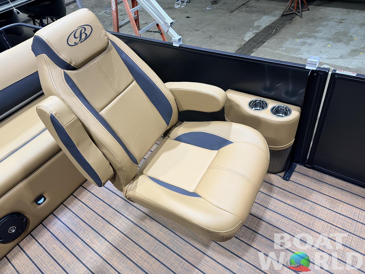 2026 Bentley Legacy 220 Swingback Pontoon $38995