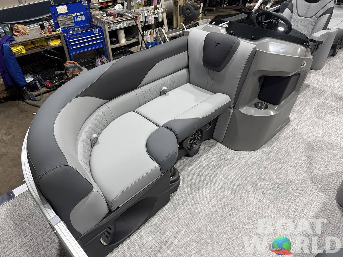 2026 Tahoe Pontoons LTZ 2385 Quad Lounge Shift SS 