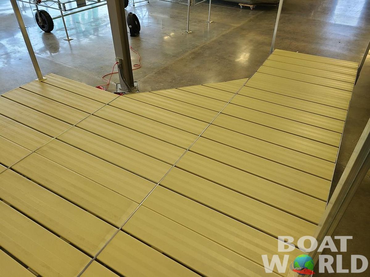 Aluminum Dock Roll in L12 Aluminum wheel dock