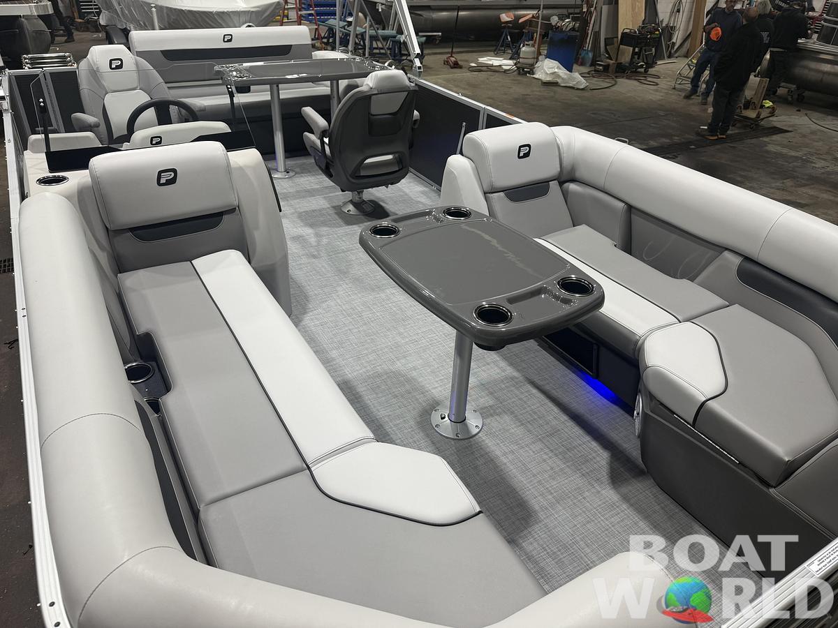 2026 Princecraft Vectra 23 RL SS Swingback Tritoon