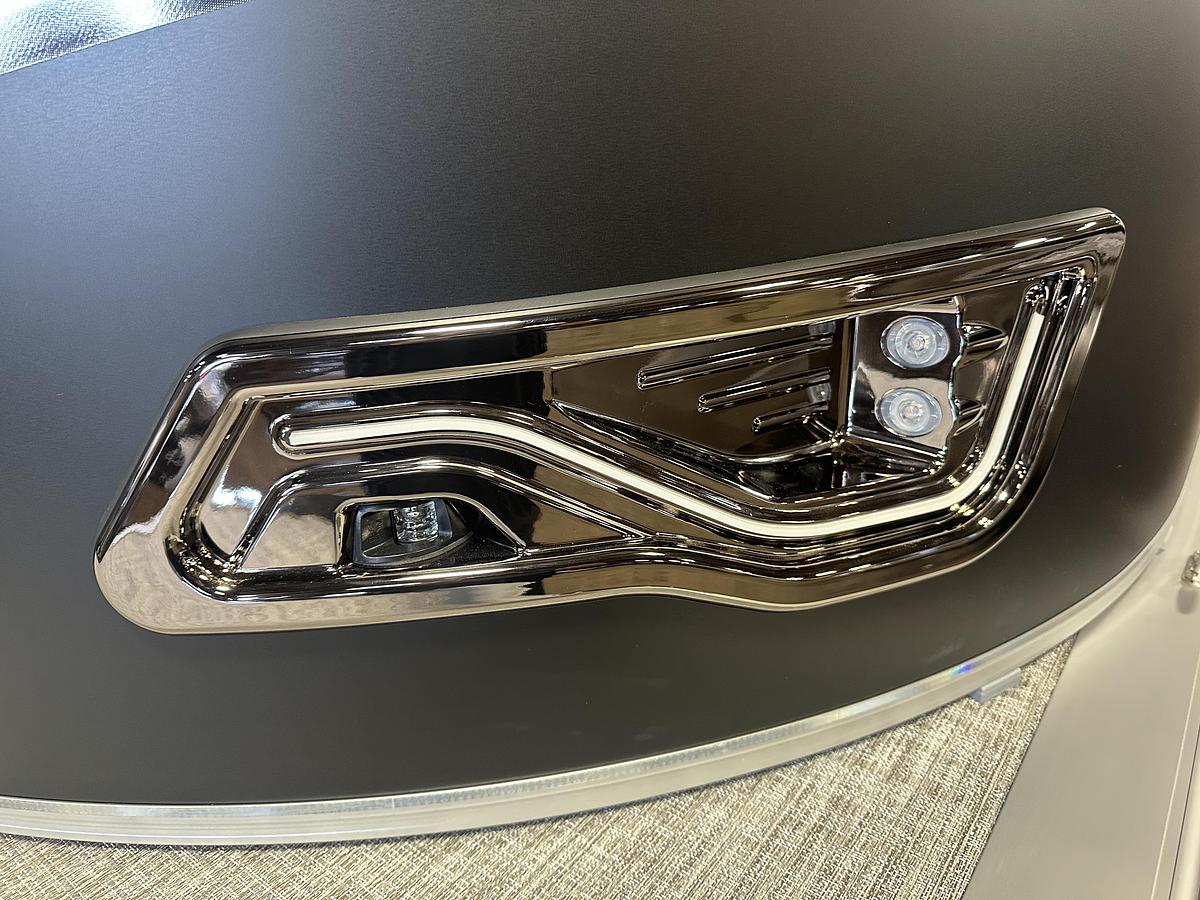 2025 Tahoe Pontoons LTZ 2385 Swingback (VRB) Windshield Tritoon & Honda 4-Stroke EFI