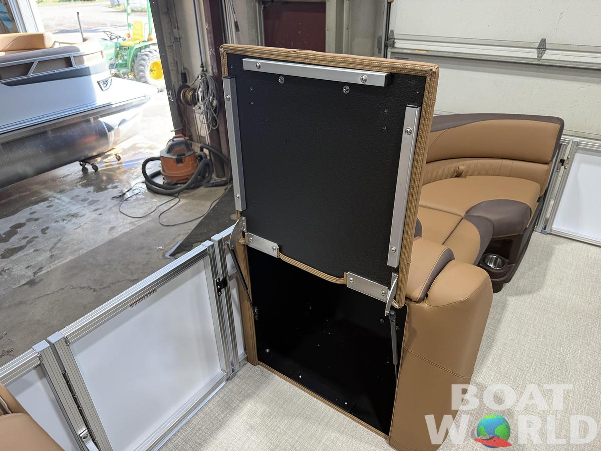 2027 Tahoe LTZ 2385 VRB Swingback Pontoon $42995