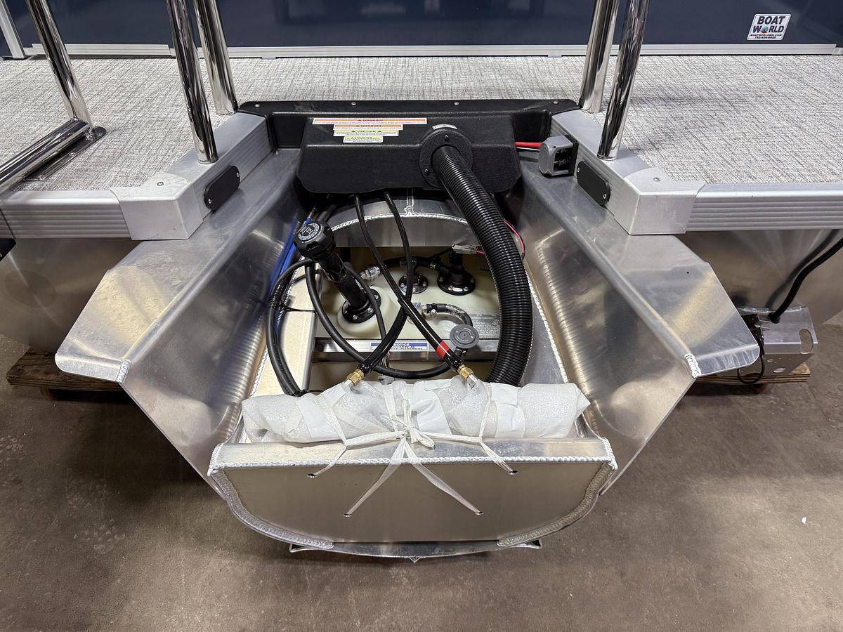 2025 Tahoe Pontoons Cascade 2385 Elite Tritoon & Honda 225HP 4-Stroke EFI