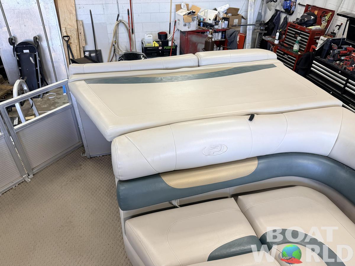 Used 2007 Princecraft  20 Versailles Pontoon & 60HP Mercury 4Stroke - $14,995