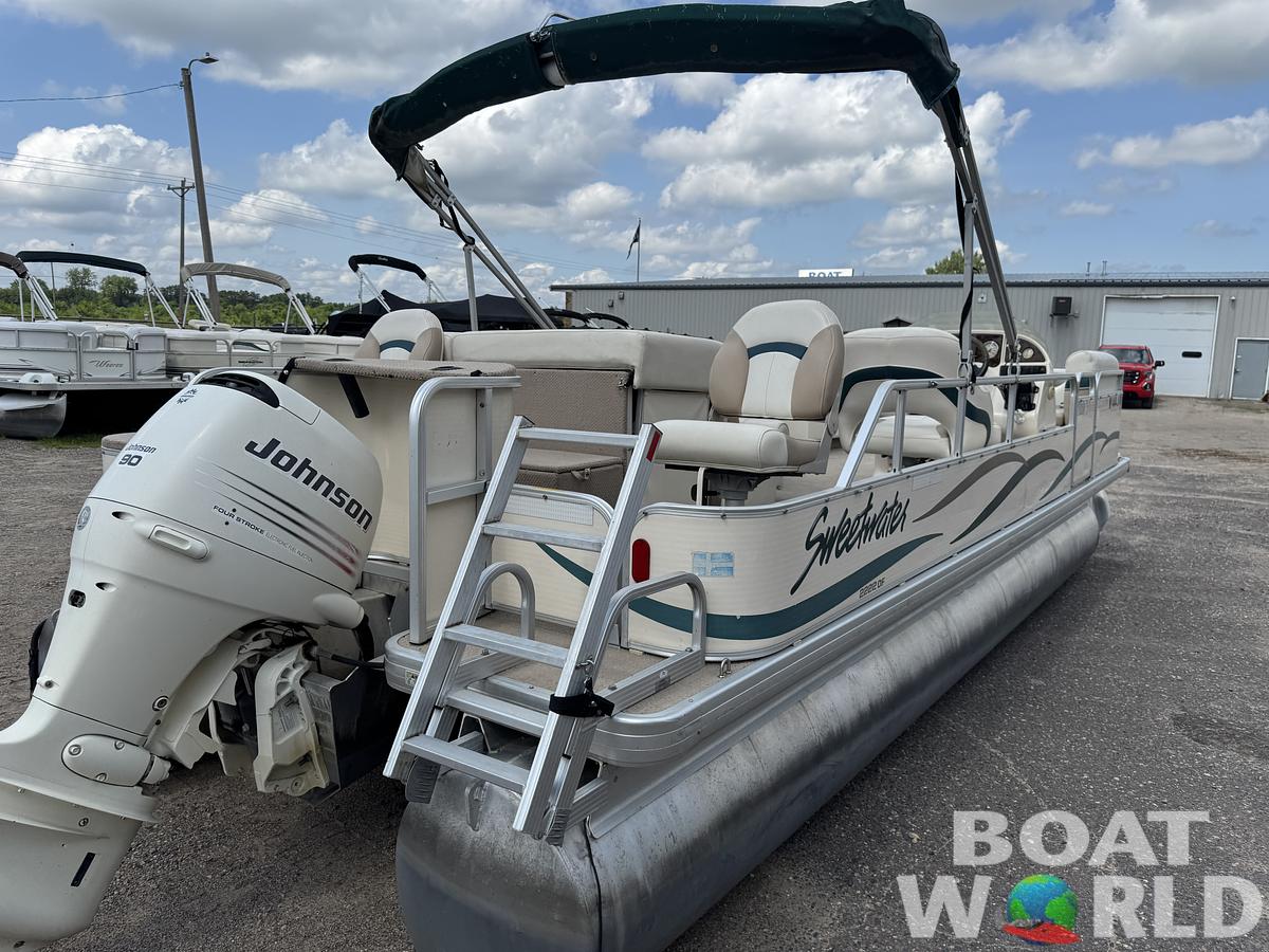 Used 2004 Sweetwater 2222 DF Pontoon WITH SEA LEGS