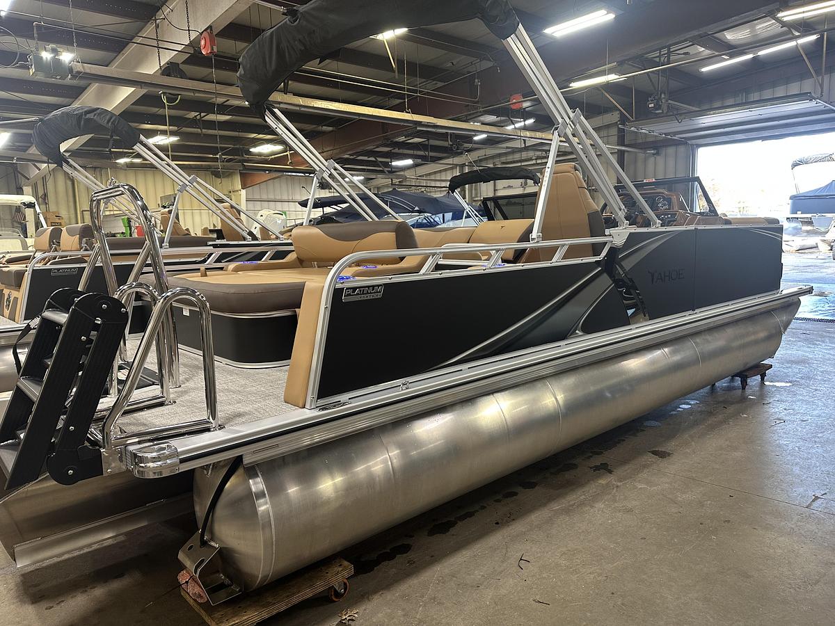 2025 Tahoe Pontoons LTZ 2385 Swingback (VRB) Windshield Tritoon & Honda 4-Stroke EFI