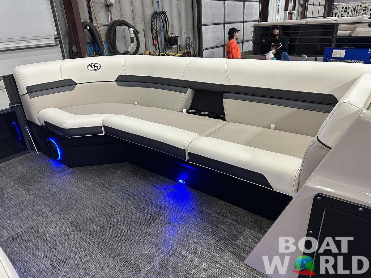 2025 Montego Bay 8522 Fish & Cruise Tritoon & Honda 150HP 4-Stroke EFI