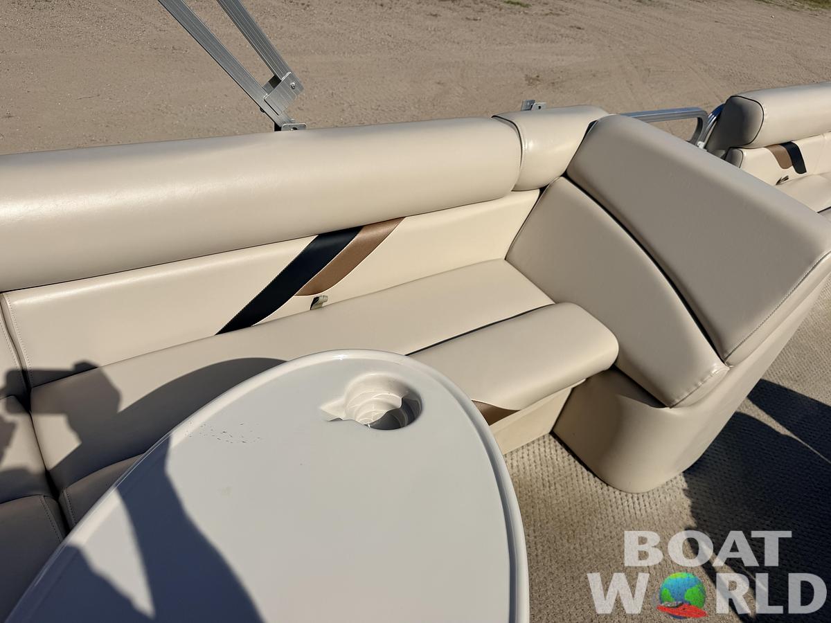 Used 2012 SunChaser 22 Fish 'N Cruise & 50HP Yamaha 4Stroke -$17,995