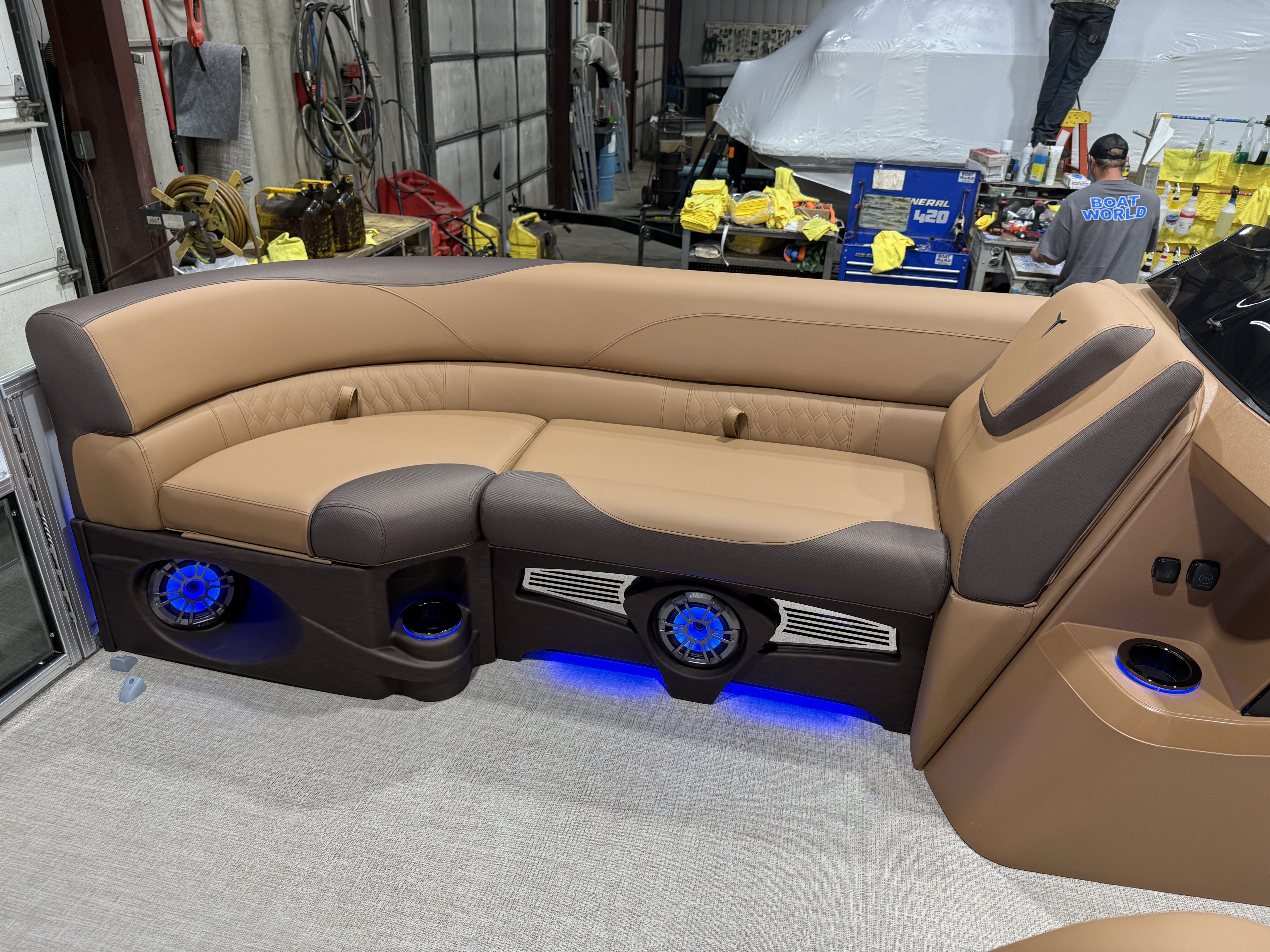 2027 Tahoe LTZ 2385 VRB Swingback Pontoon $41995