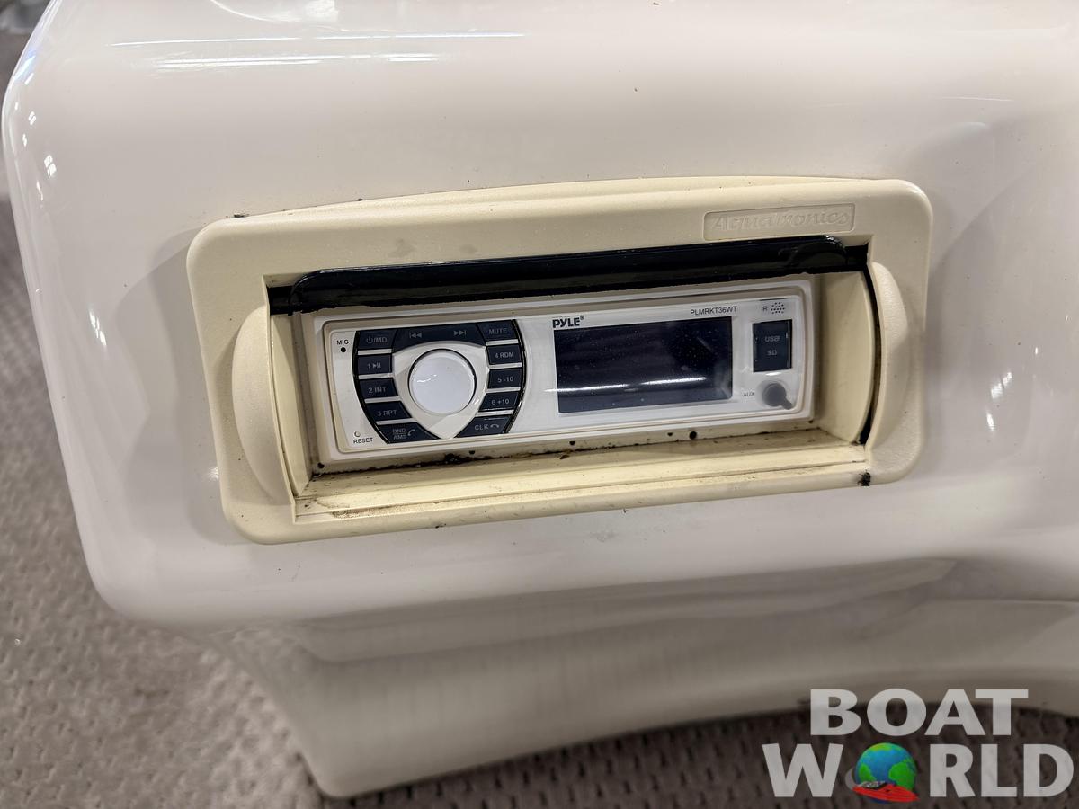 Used 2005 Bennington 2275 RL & 75HP Yamaha 4Stroke - $15,995