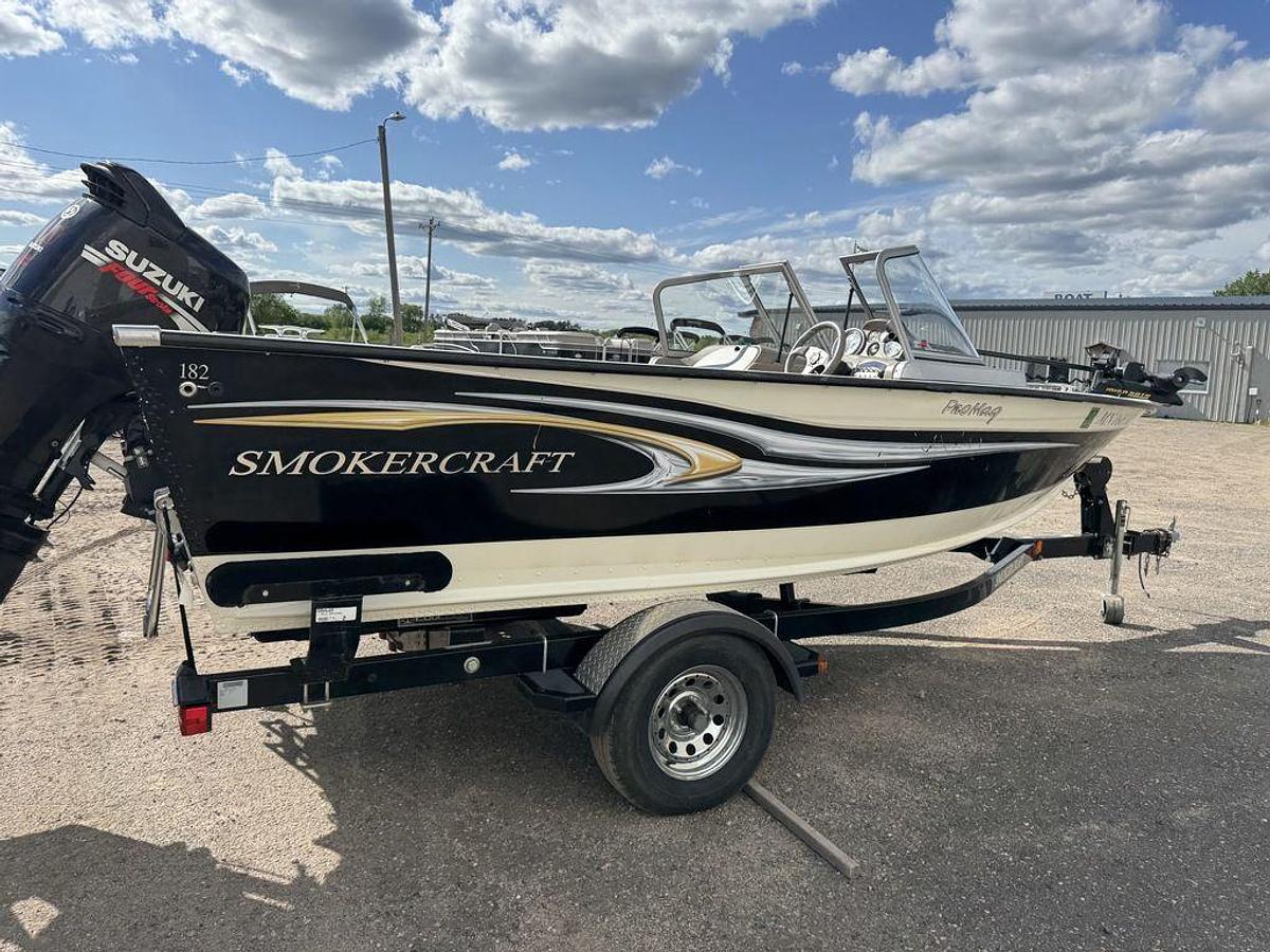 Used 2010 Smoker Craft Pro Mag 182