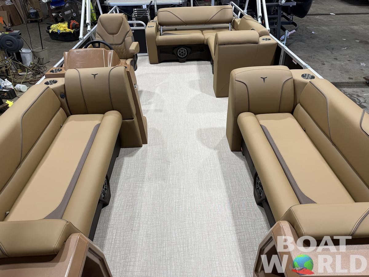 2027 Tahoe Sport VRB SE 2385 Swingback & 4-Stroke $35995