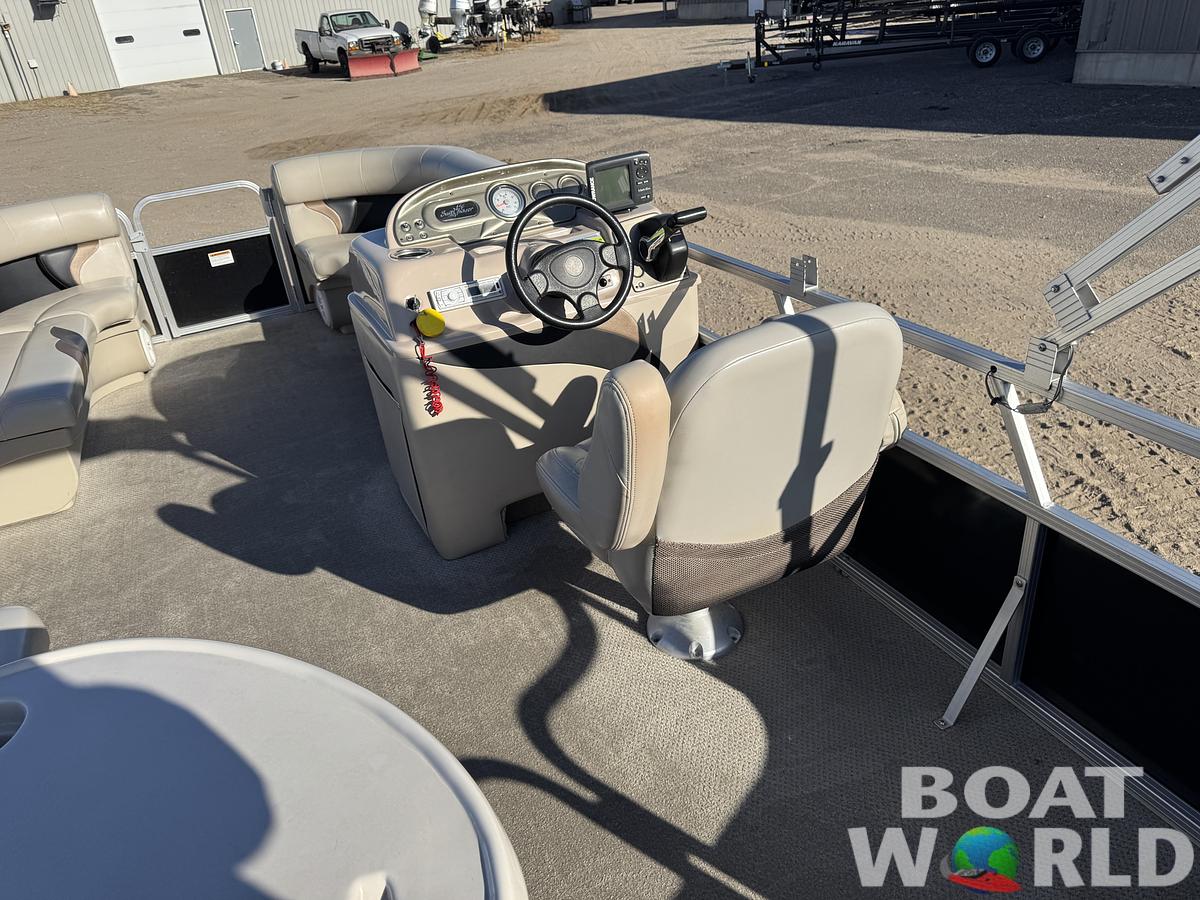 Used 2012 SunChaser Oasis 820 Pontoon