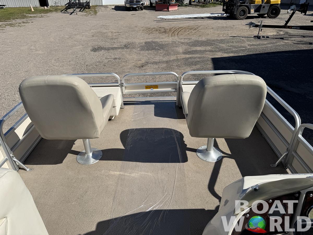 Used 2004 Sweetwater 2222 DF Pontoon