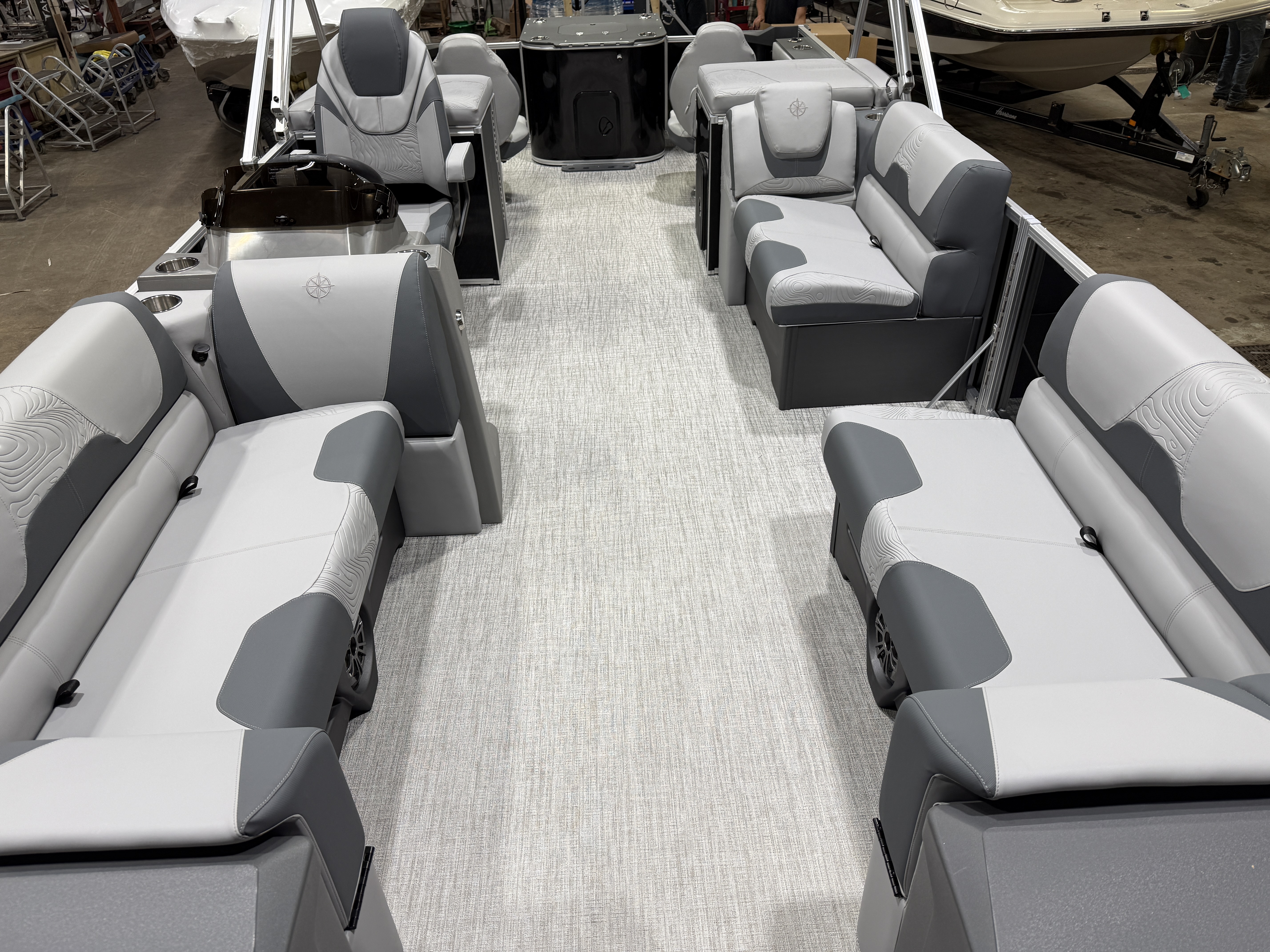 2026 Tahoe Pontoons GEOfish 2385 Rear Fish 