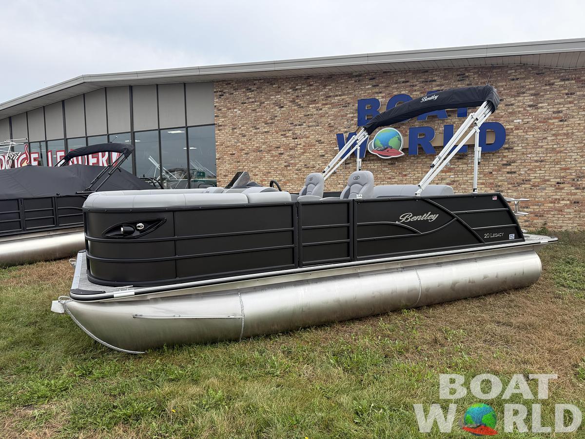 2025 Bentley Pontoons Legacy 200 Swingback
