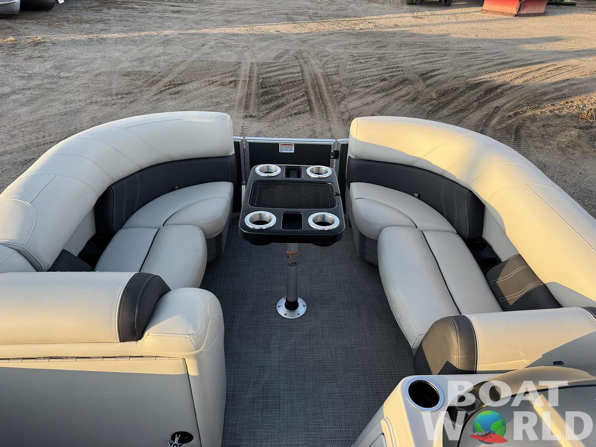 Used 2020 Sylvan Mirage 822 LZ Pontoon