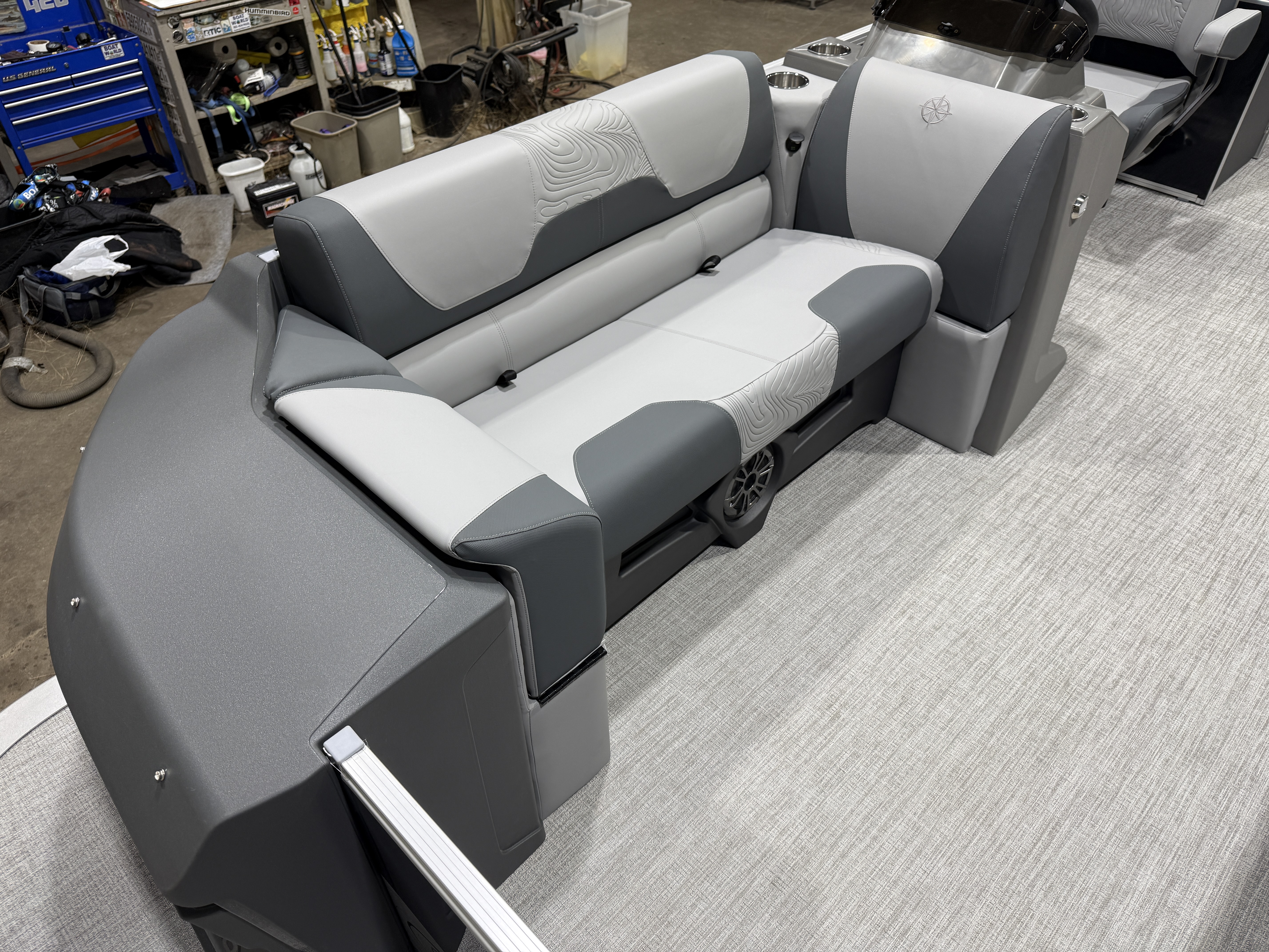 2026 Tahoe Pontoons GEOfish 2385 Rear Fish 