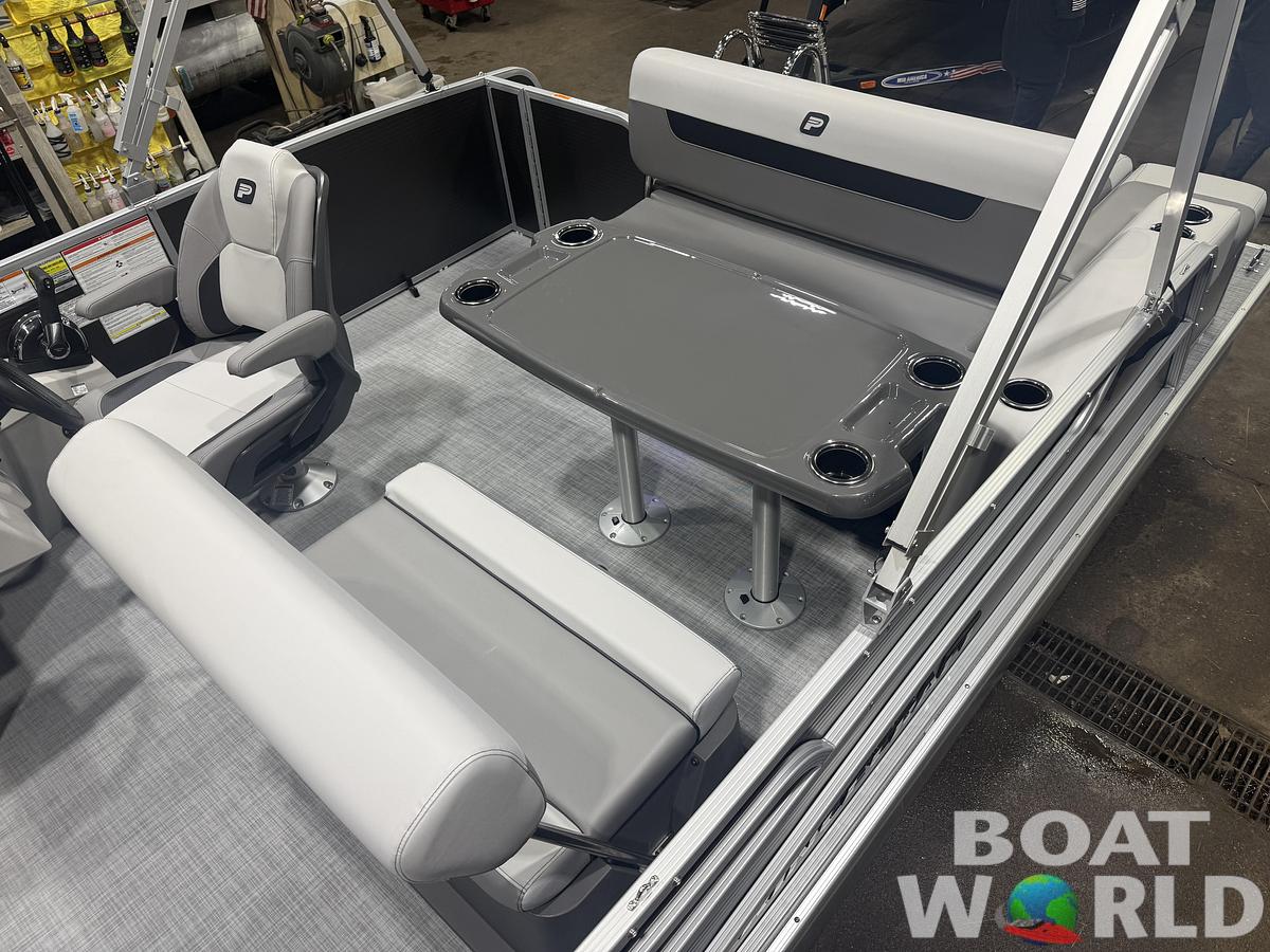 2026 Princecraft Vectra 23 RL Dinette Swingback Pontoon