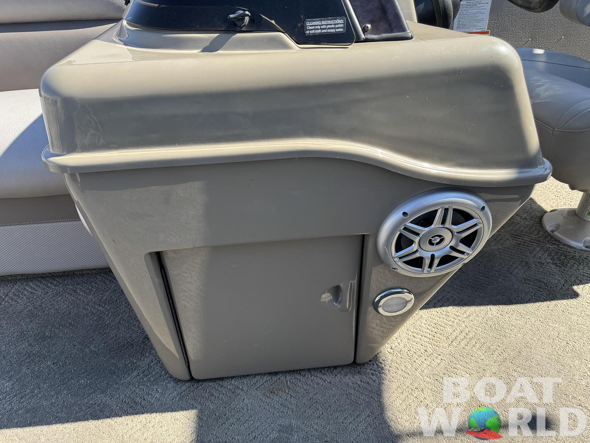 Used 2011 Premier 201 Gemini Fish 'n Cruise Pontoon