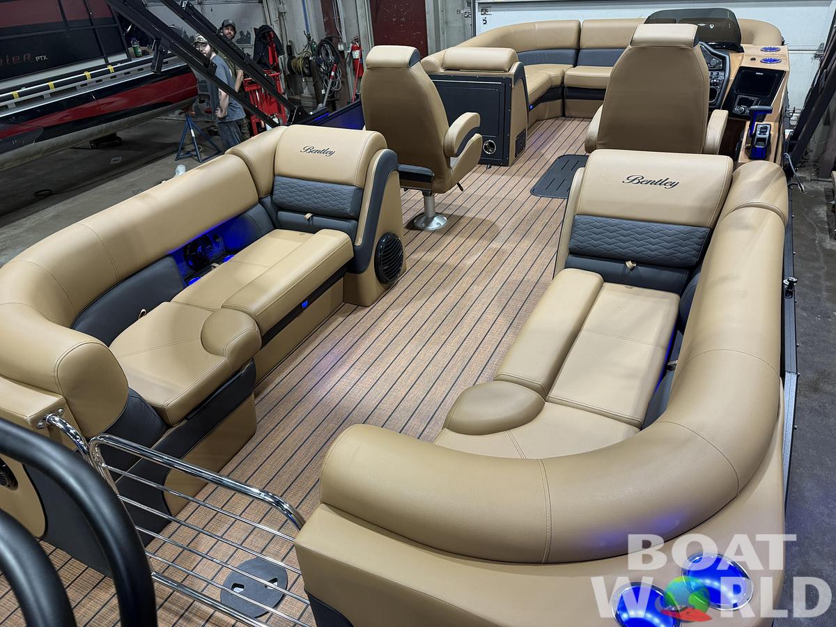 2026 Bentley Elite 223 Admiral Quad Lounge Tritoon $63995