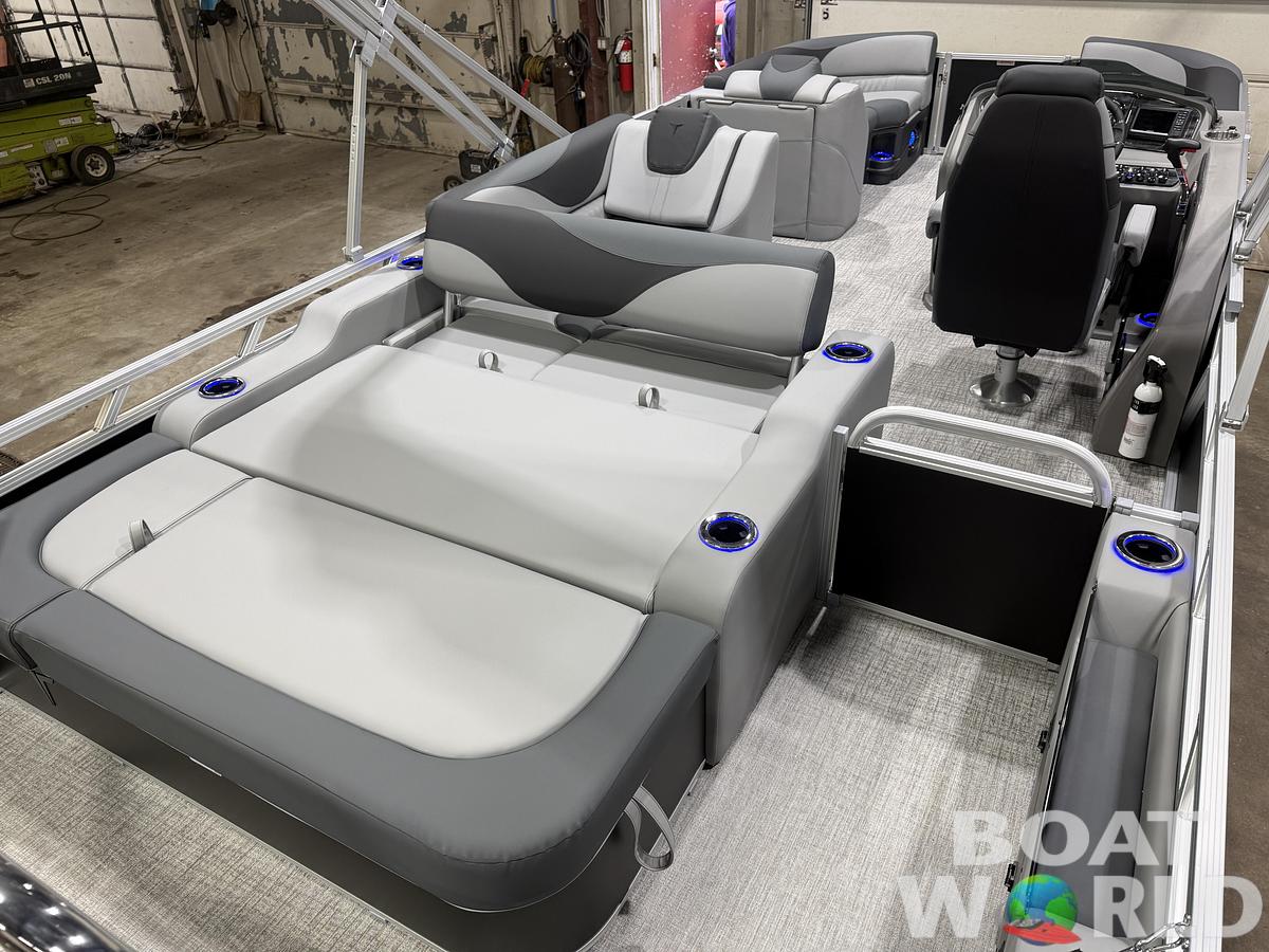 2026 Tahoe Pontoons LTZ 2385 Swingback (VRB) Tritoon 