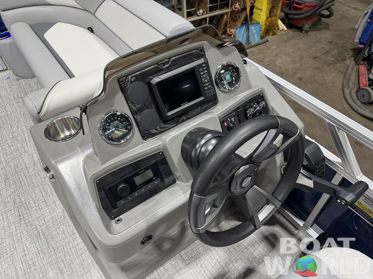 2026 Tahoe Sport 2385 Swingback (VRB) Tritoon 